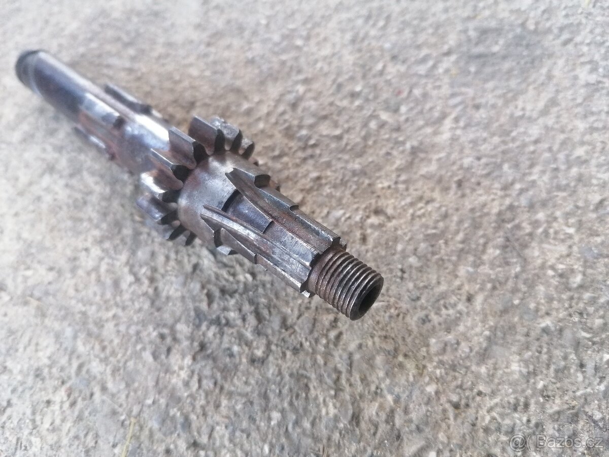 Predám hriadeľ prevodovky na Jawa 20, 21, 23 pionier mustang - 2