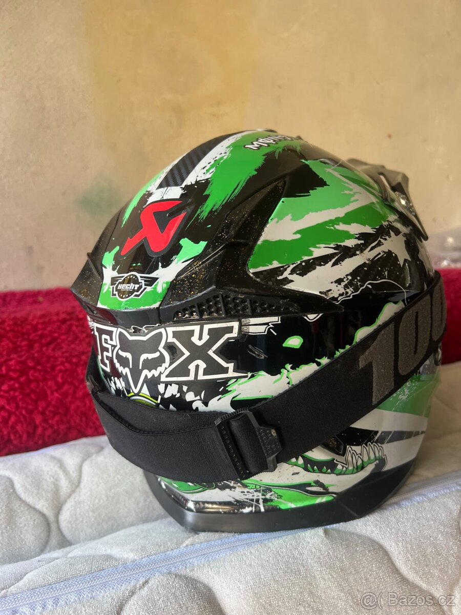 Motokrosová helma - 2