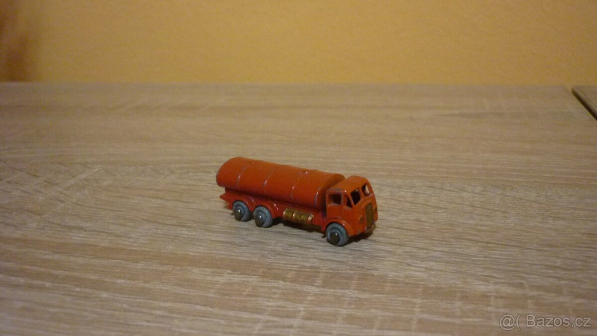 MATCHBOX CISTERNA AČKOVÁ PRVNÍ TYP - 2