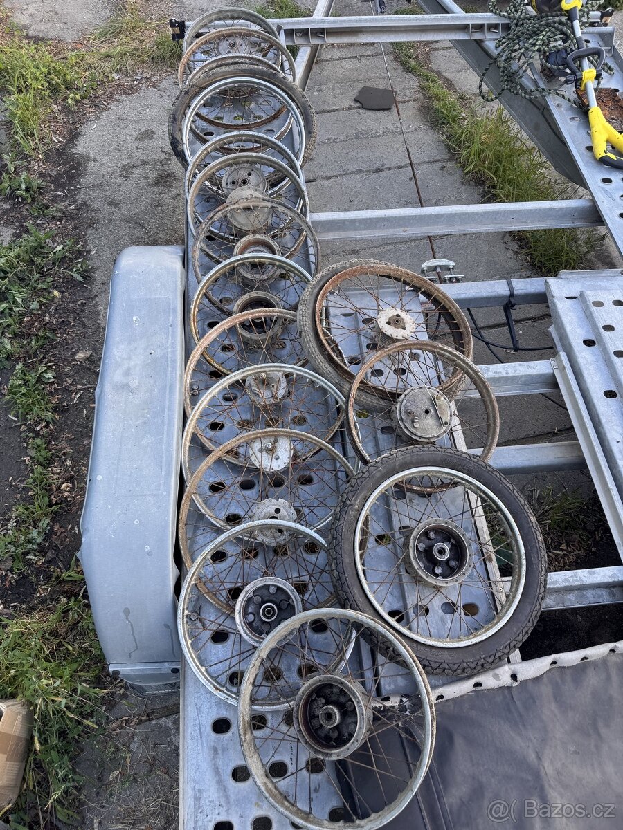 Motocykl Jawa soubor náhradních dílů - 2