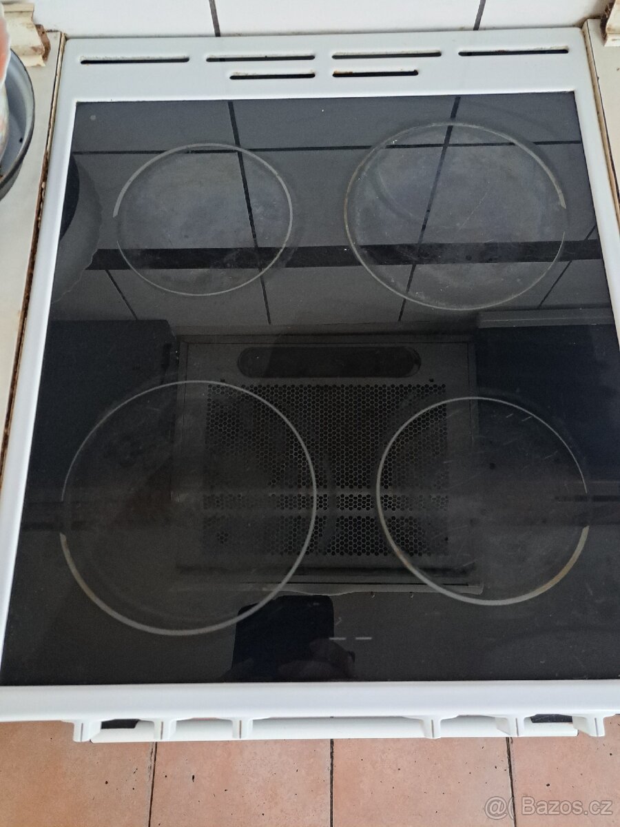 Elektrický sporák Mora - 2