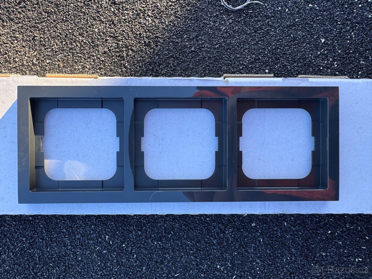 ELE Zásuvky a rámečky - 2