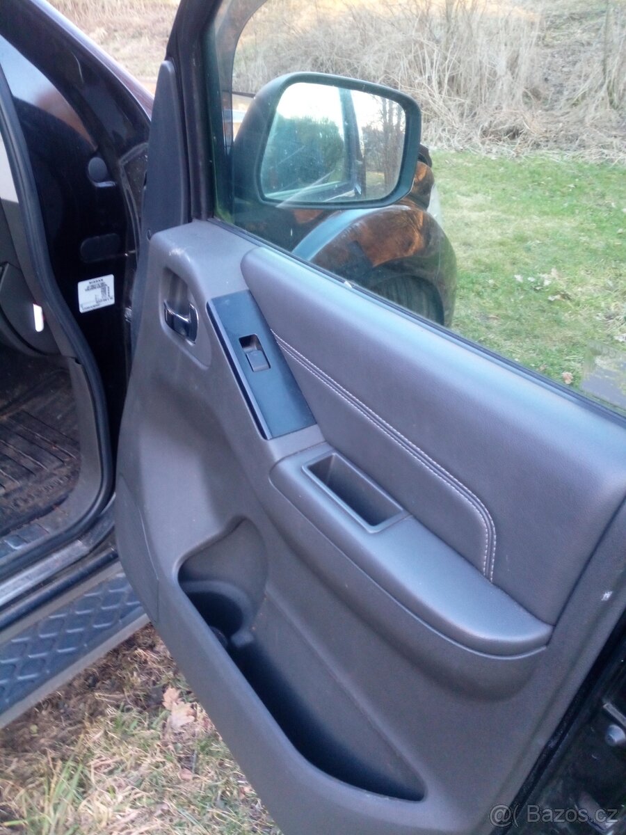 Nissan PATHFINDER 3 ODCi - 2