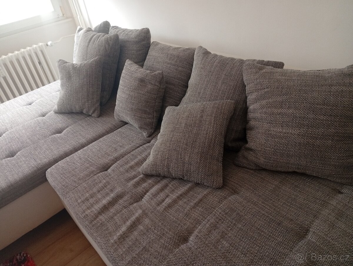 Prodám rohovou sedačku. - 2