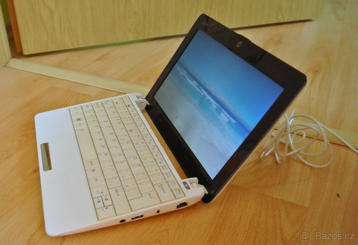 Mininotebook ASUS Eee Intel Atom, 2GB / 250 GB, Win7 - 2