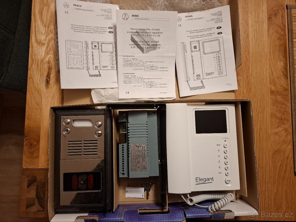 Tesla Karat - videozvonek - 2