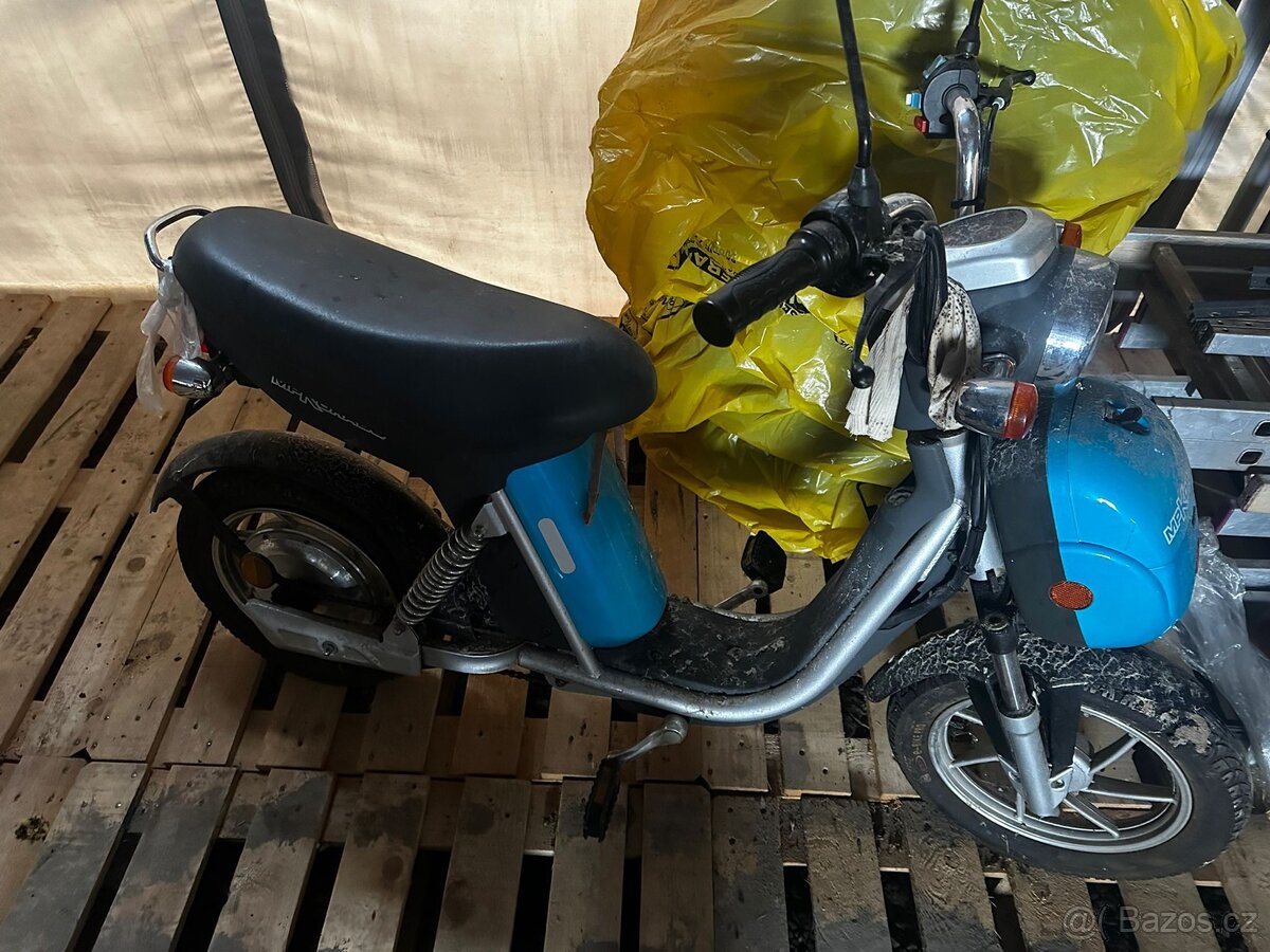 Moped - 2