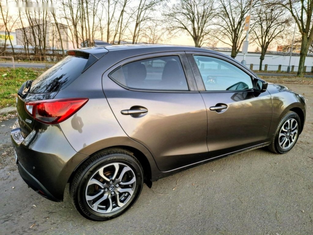 Mazda 2,1.5 benzin 66 kw max. výbava - 2