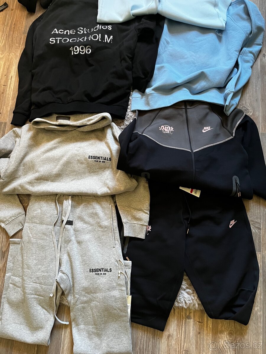 Nike, Essentials, Acne Studios, Corteiz, Moncler a další - 2