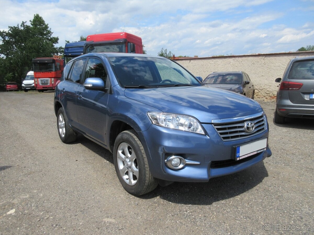 Toyota RAV4 2,2 D - 2