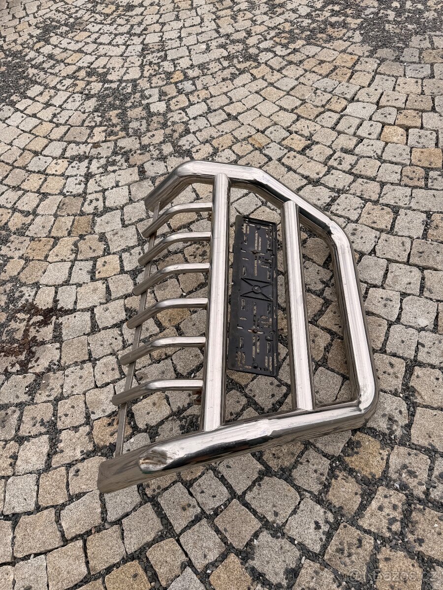 Přední nerezový rám offroad dodávka - 2