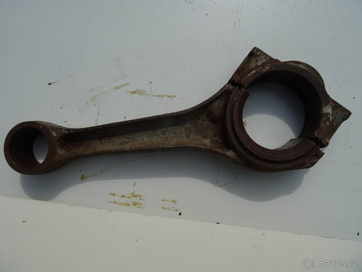 Díly na traktor Zetor . - 2