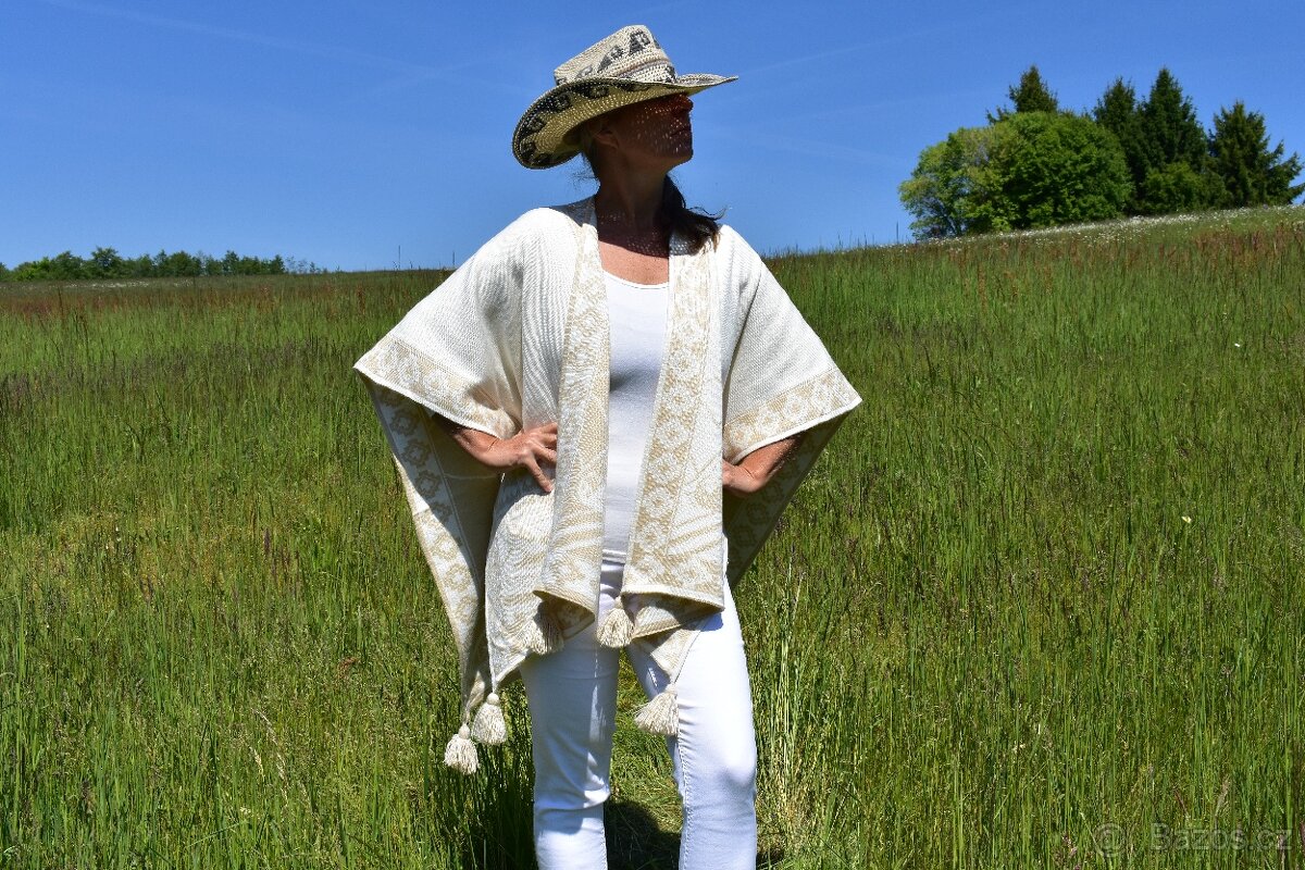 Pončo - Chile s vlnou alpaka, elegantní a oboustranné - 2