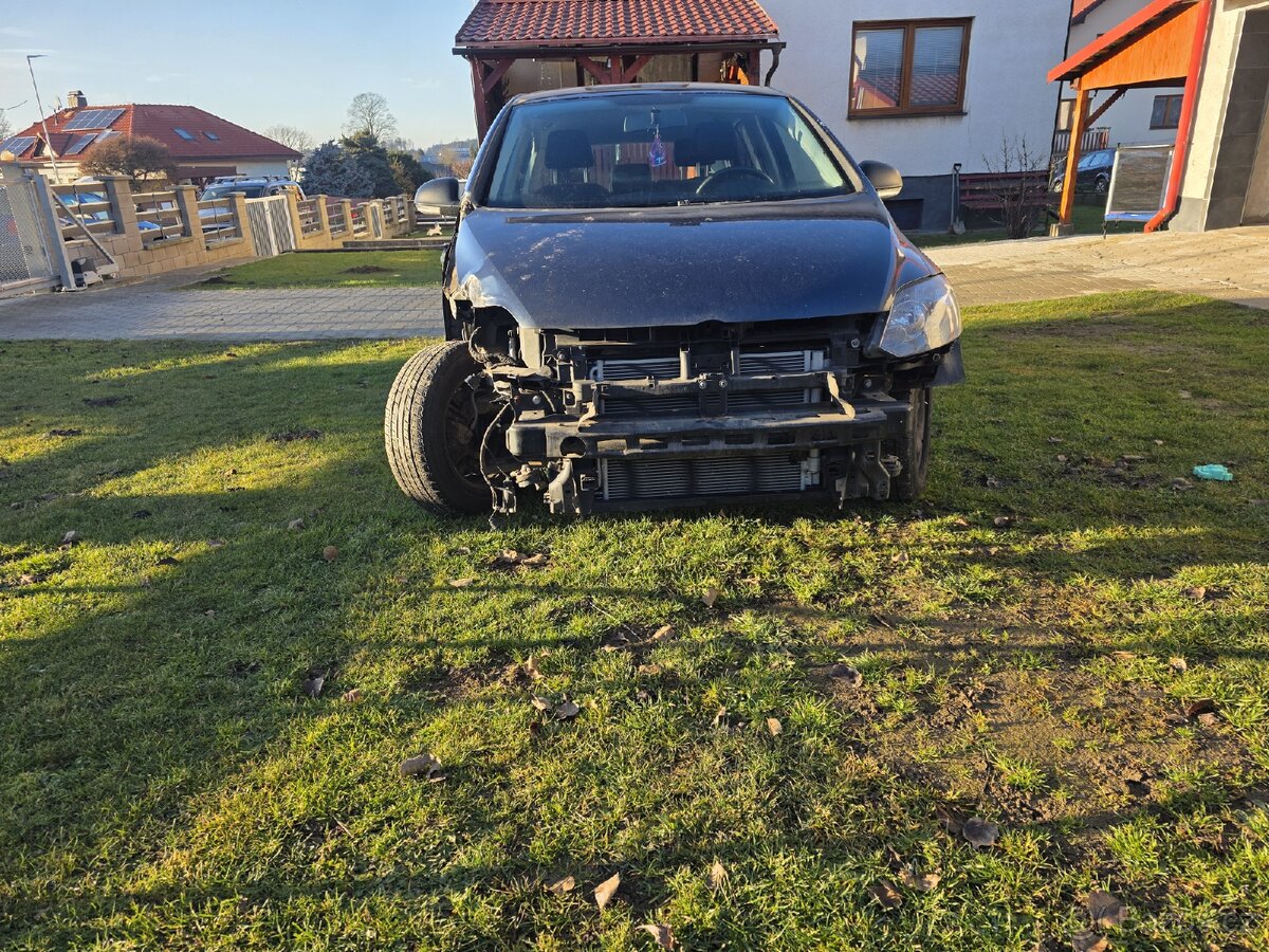 VW Golf Plus 2009 (face) na náhradní díly - 2