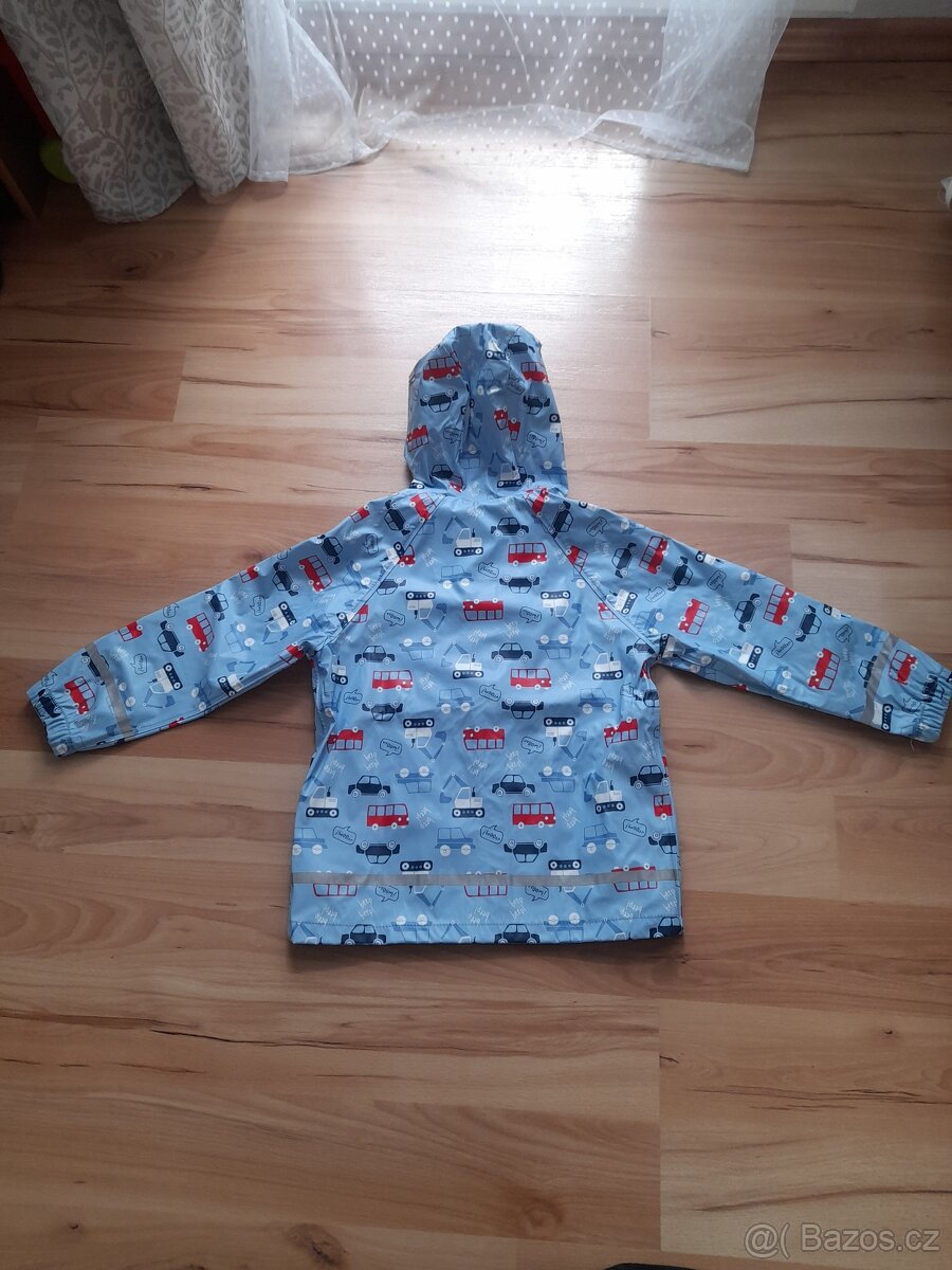 Vesta a nepromokavá bundička - 2