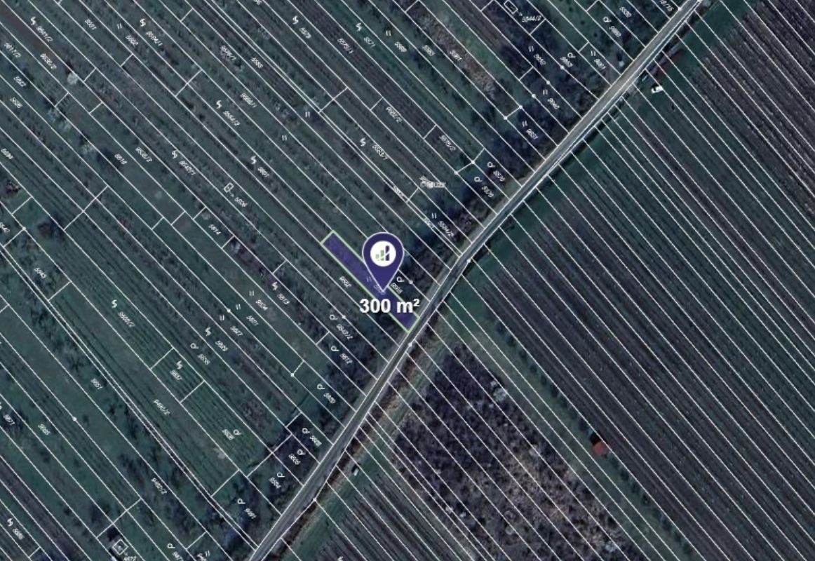 Prodej pole v k.ú. Strážnice na Moravě - 2