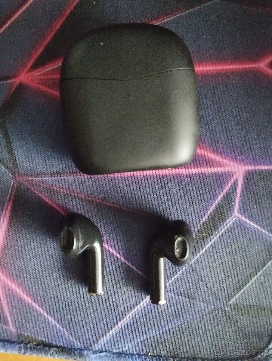 Bezdrátová sluchátka-top stav - 2