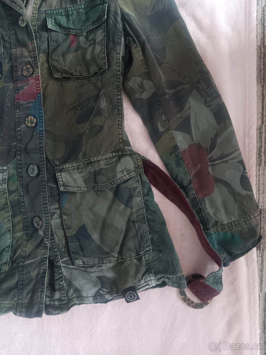 Desigual luxusní kabátek vel.38 - 2