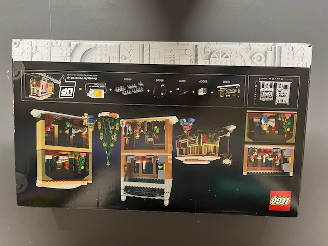 LEGO 10308 - 2