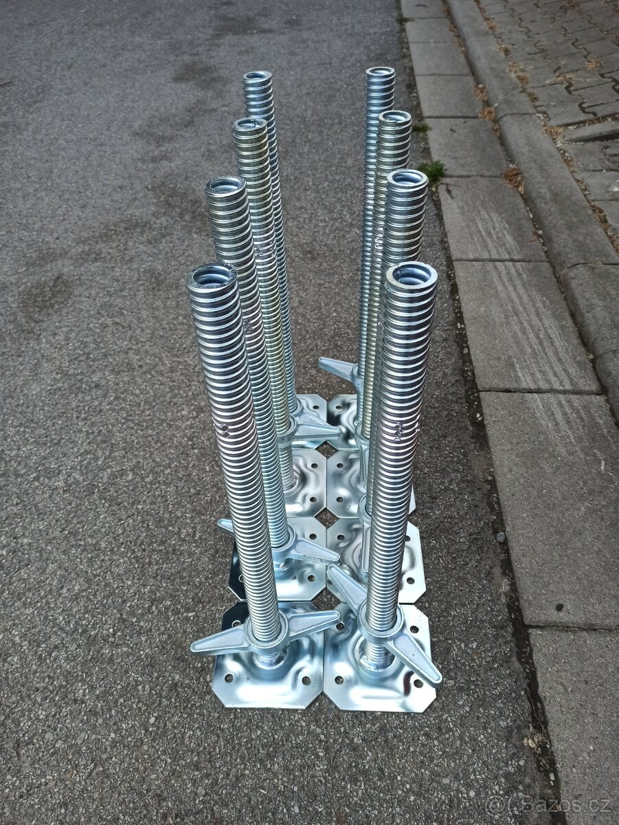 Nohy stavitelné k lešení - 2