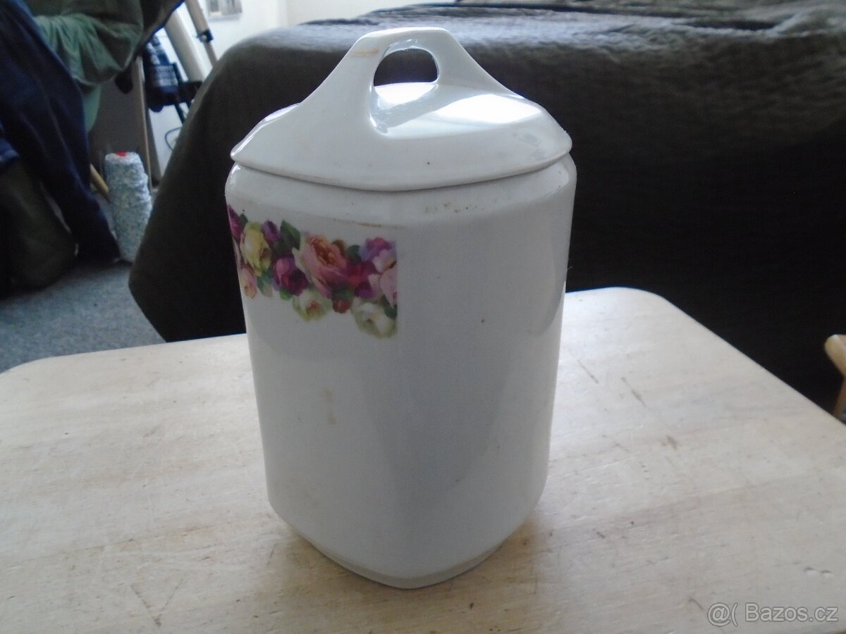 Stará porcelánová dóza - 2