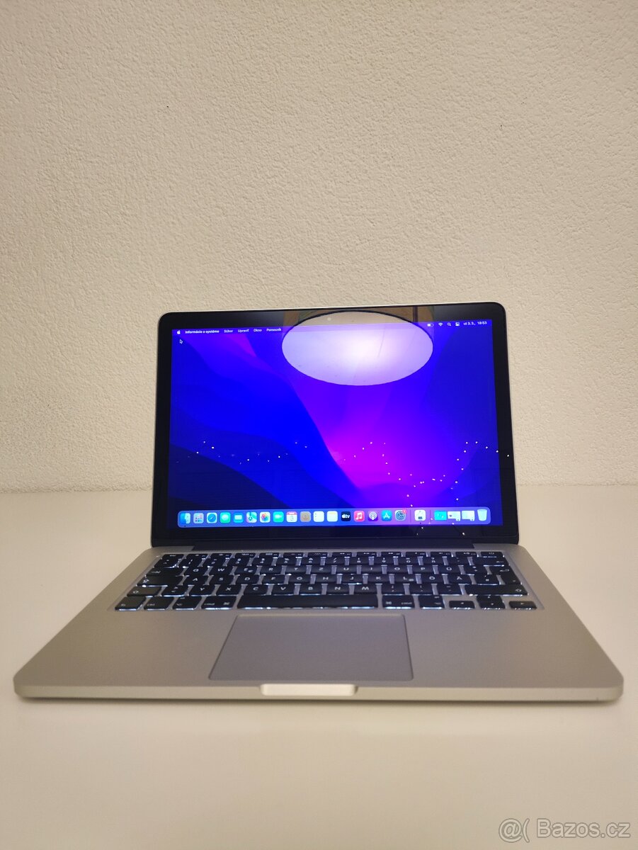 MacBook Pro 2015 | i5 • 8GB • 256GB - 2