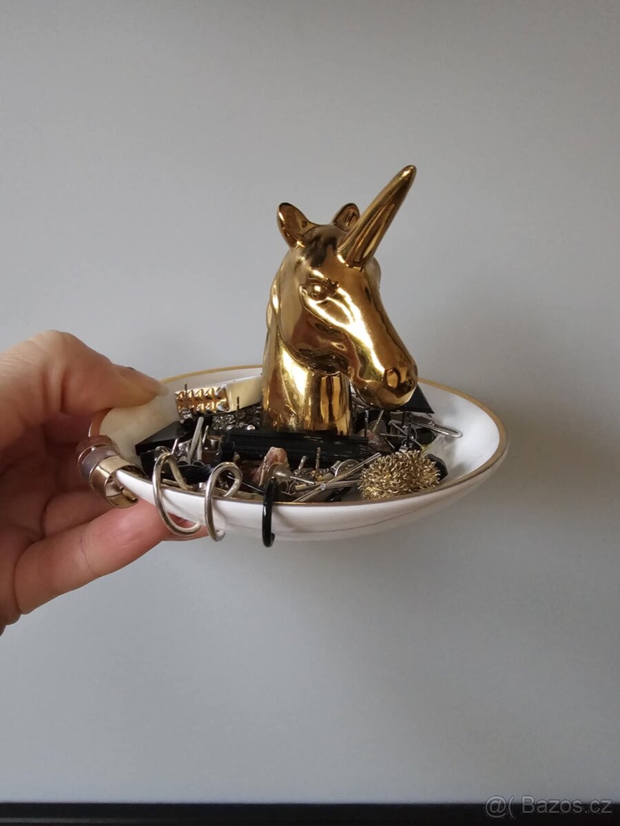 Šperkovnice se zlatým jednorožcem - 2