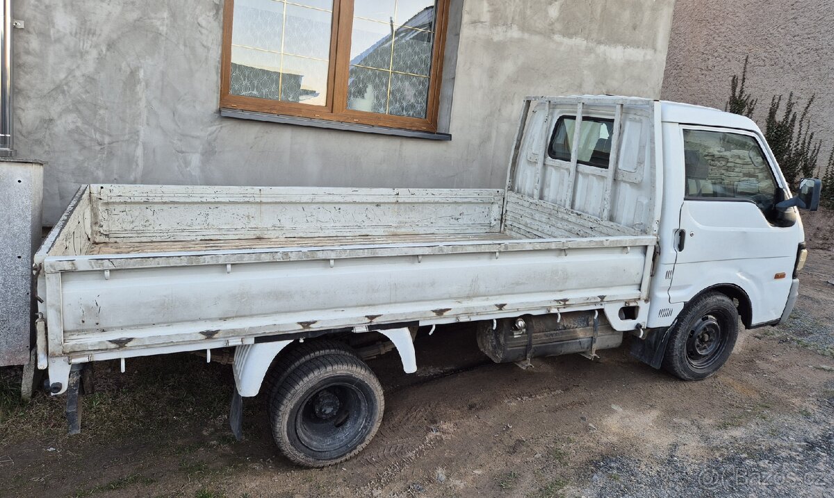 MAZDA E2200 + PLACHTA - 2