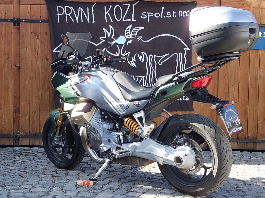 MOTO GUZZI V 100 Mandello S - 2