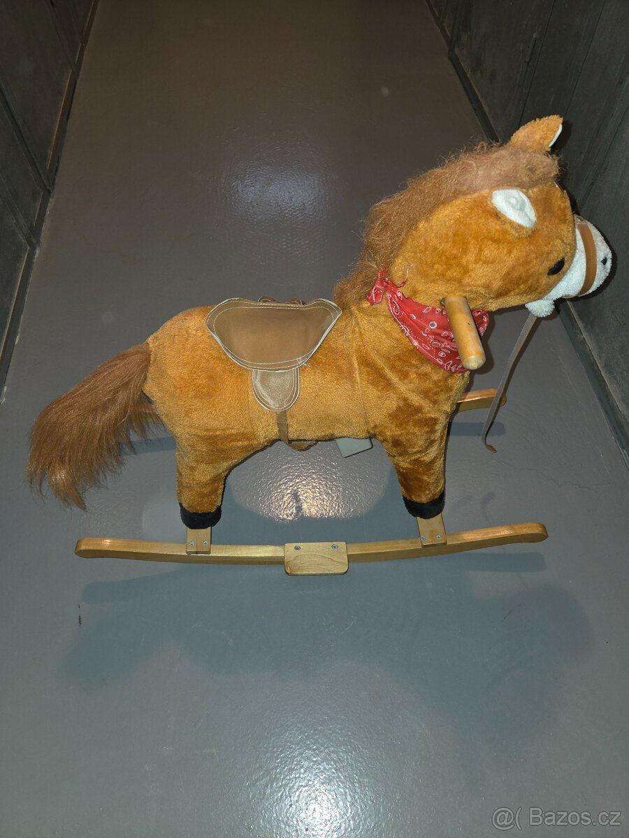 Houpací koník kůň kun - 2