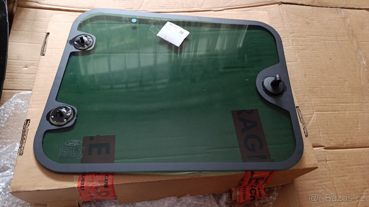 Pravé zadné štvorcové sklo Ford Transit Custom - 2