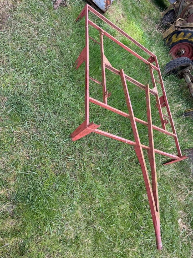 3 přívěsné vozíky - 2