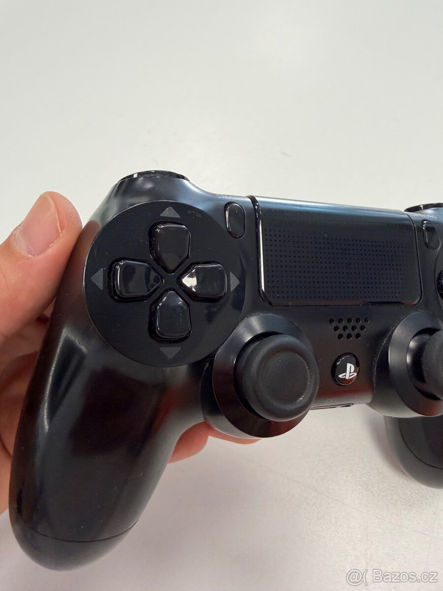 PlayStation 4 ovladač - 2