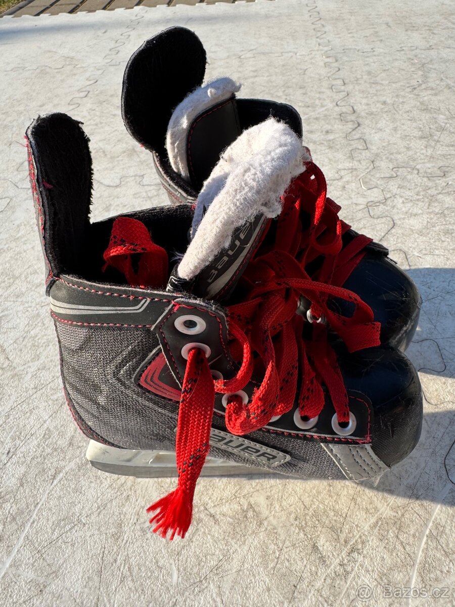 Hokejové brusle Bauer Vapor X30 YTH 10 - 2
