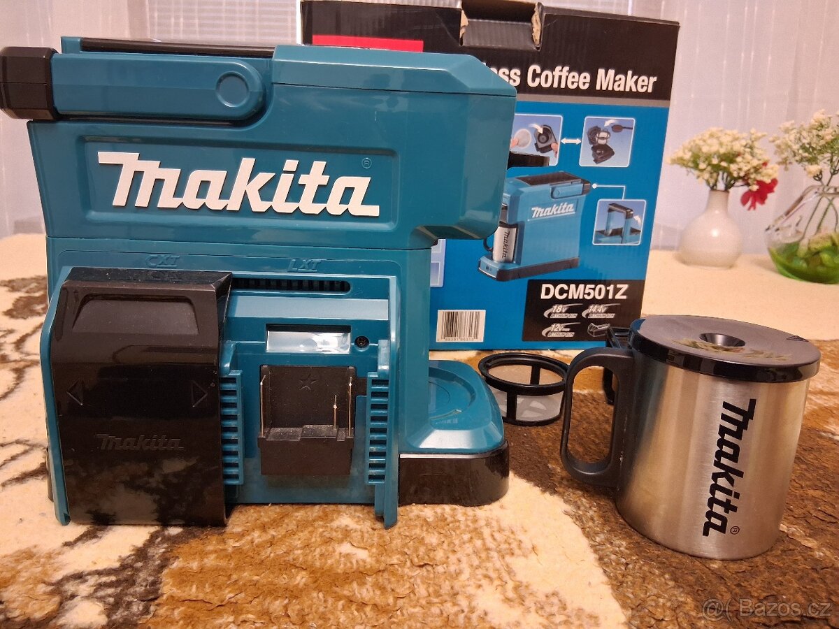 kávovar Makita - 2