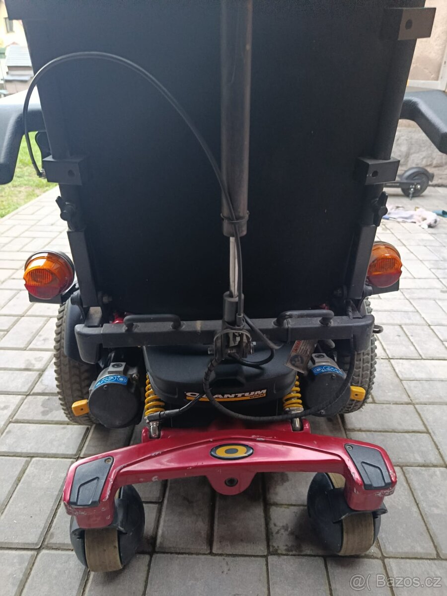 Invalidní vozík - 2