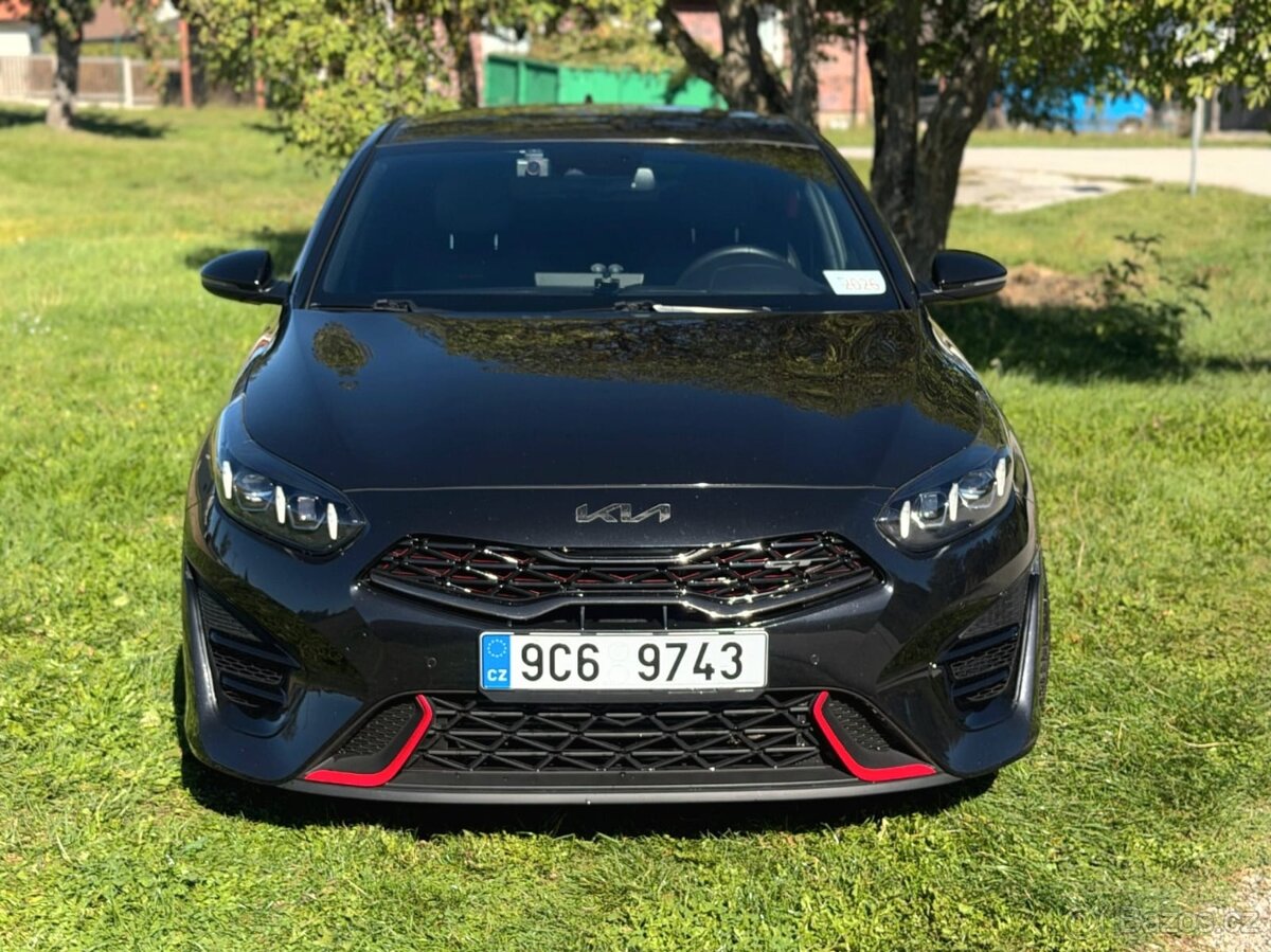 Kia ProCeed GT 1.6 T-GDI 150 kW - 2