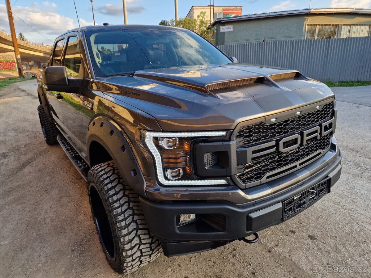 Ford F-150 5.0 4x4 A/T Raptor paket, športový výfuk
