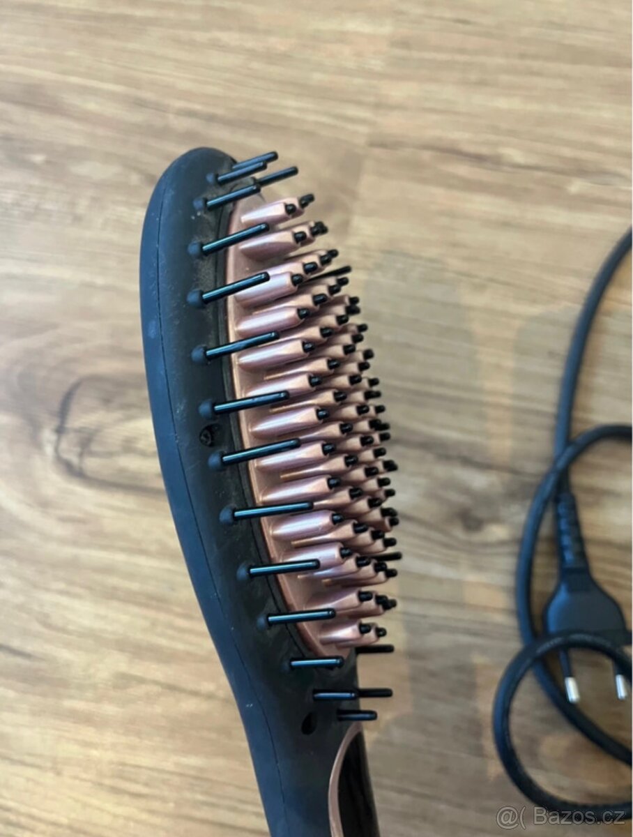 Žehlicí hřeben na vlasy - 2