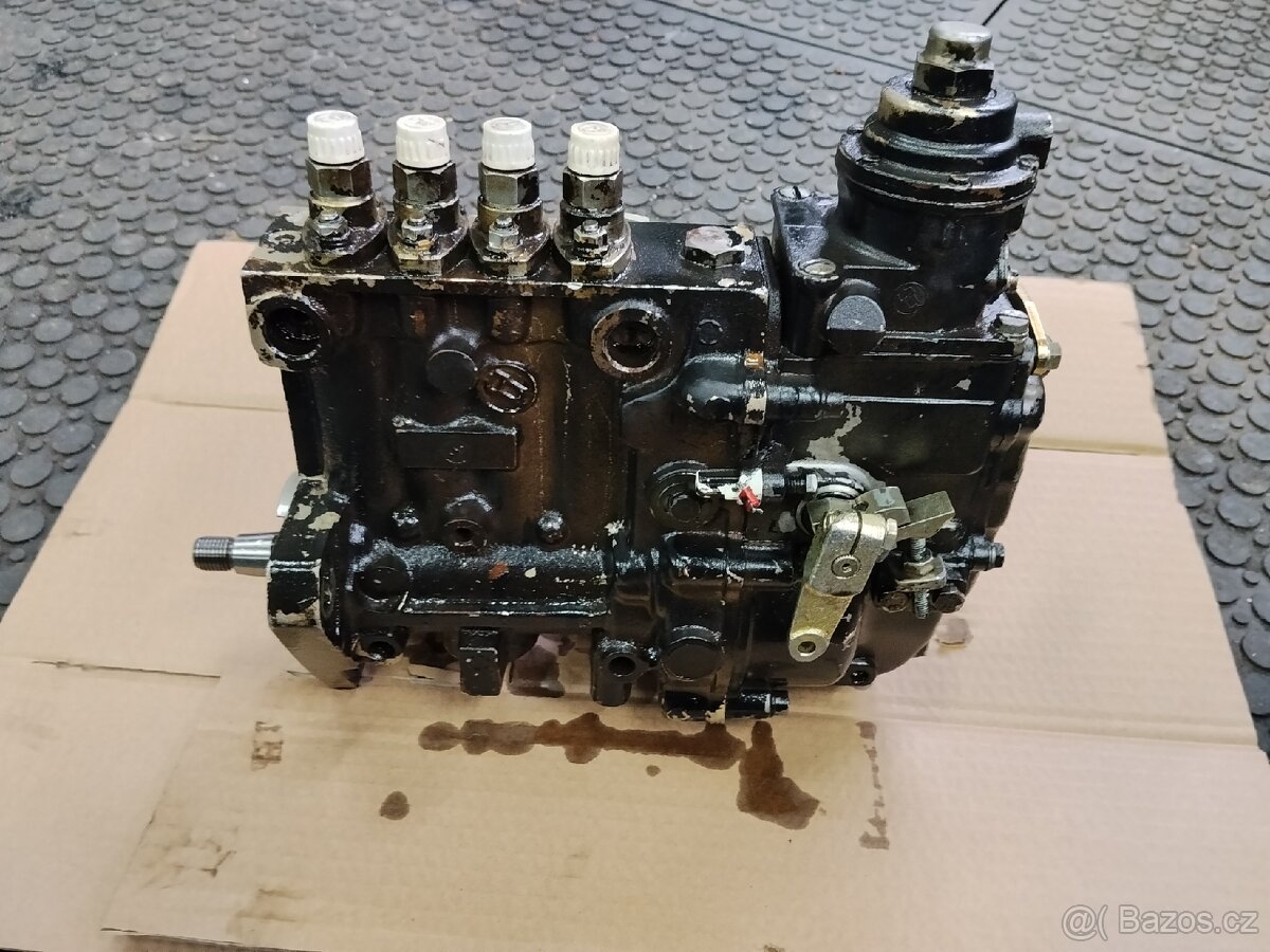 Zetor 10540 vstřikovací čerpadlo - 2
