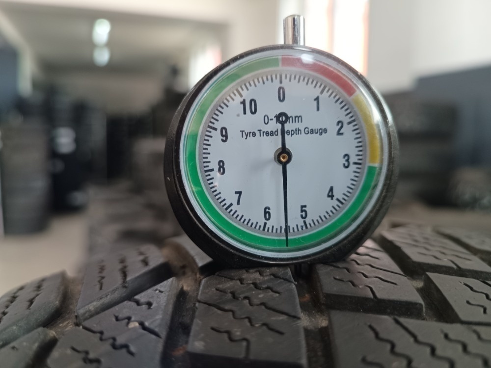 235/55 R17 CONTINENTAL (3918) - 2