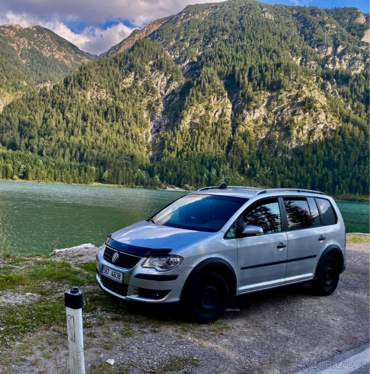 Vw touran cross - 2