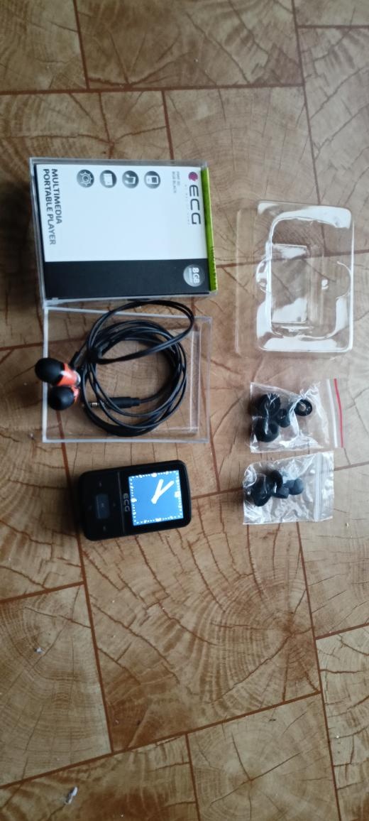 PRODÁM MP3 PŘEHRÁVAČ - 2