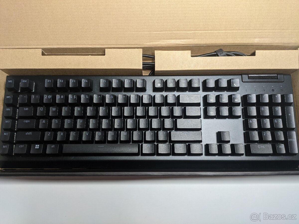 Mechanická klávesnice Razer blackwidow V4 x - 2