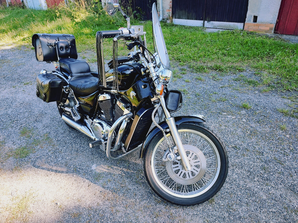 Prodám Suzuki Intruder VS 800 - 2