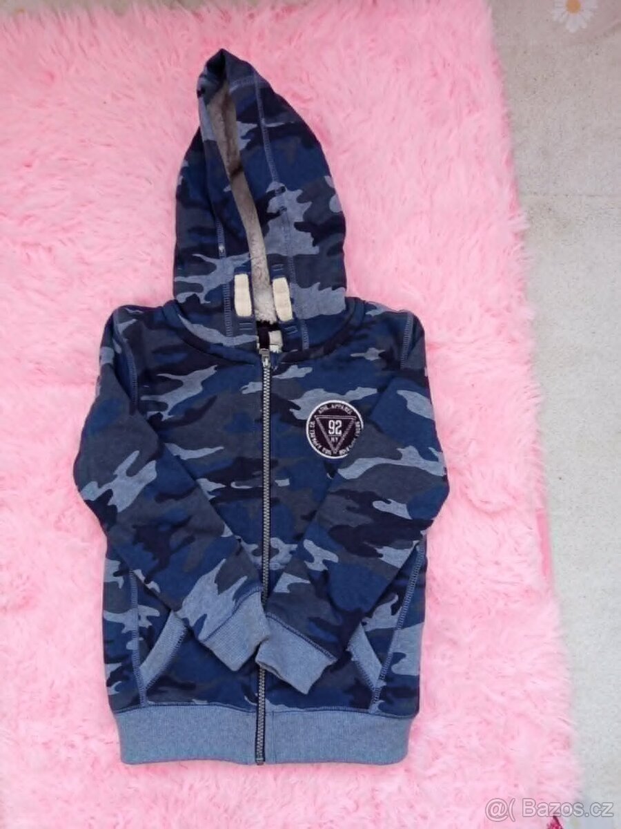 Maskáčová mikina s kožíškem - 2