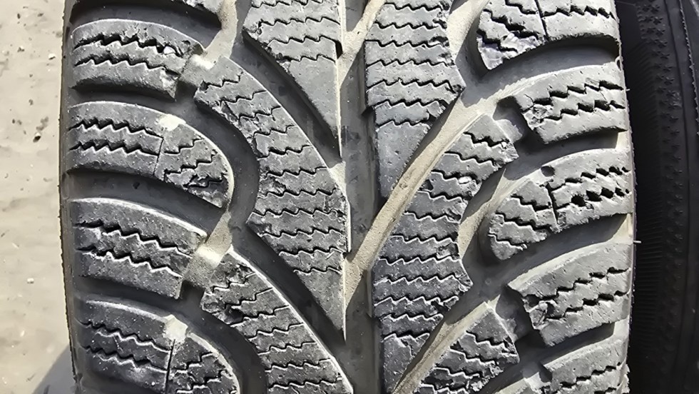 Zimní pneu 195/60/15 Fulda - 2