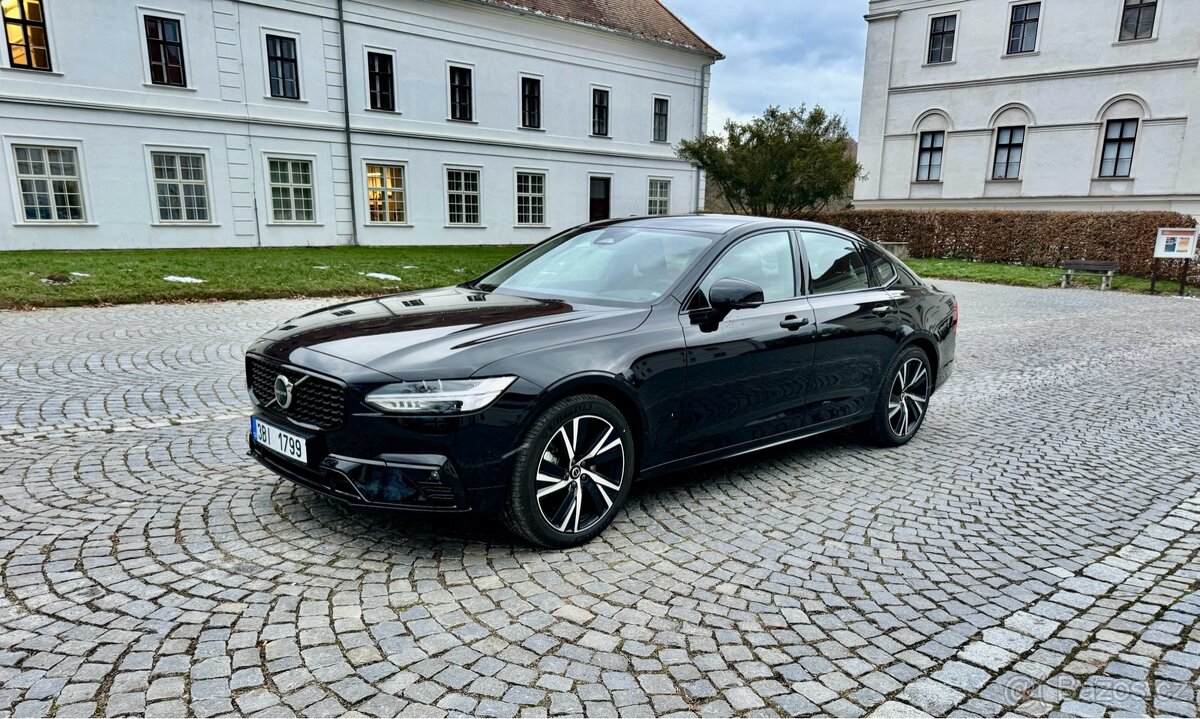 Volvo S90 Plus Dark B5 benzin 184kw - 2