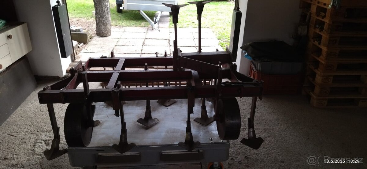 Kultivátor za malotraktor - 2