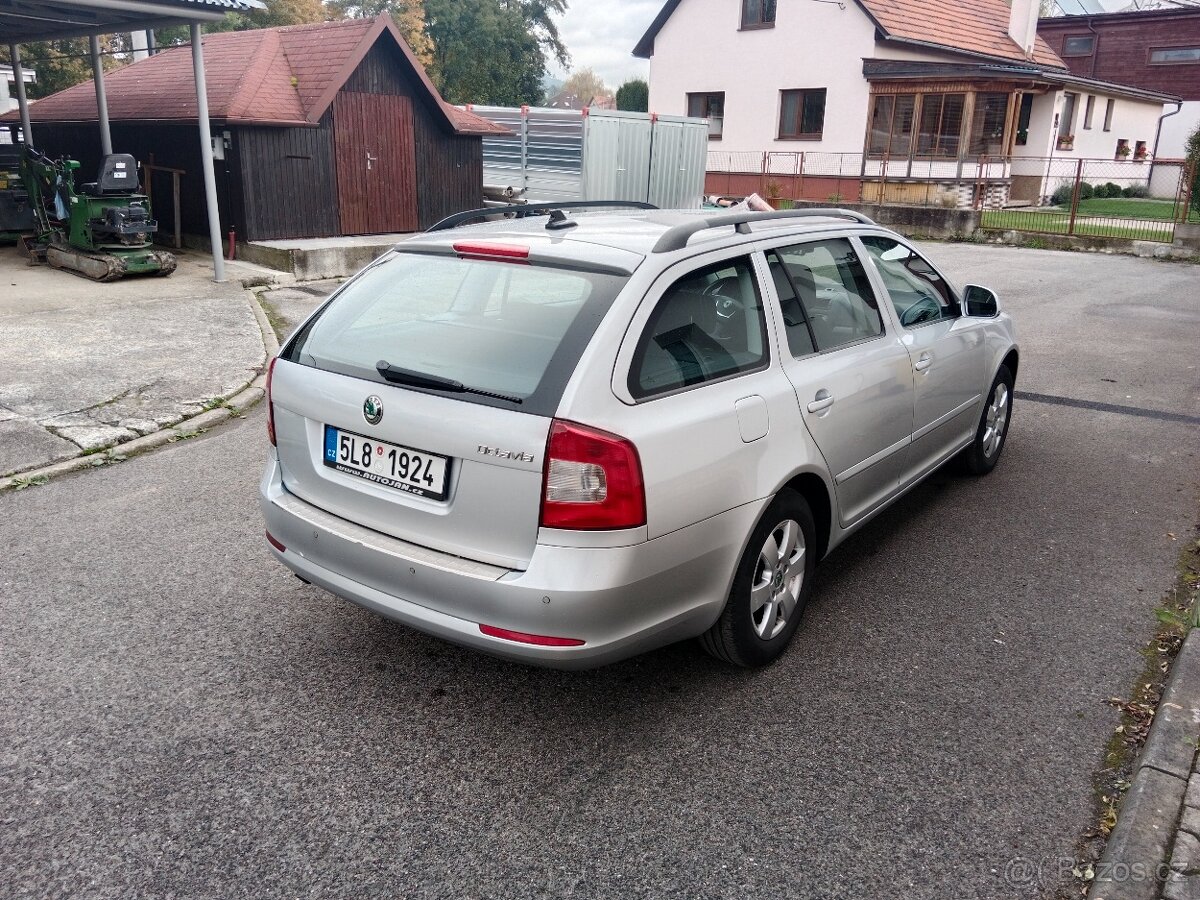 Škoda Octavia - 2